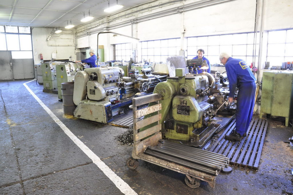 Konventionelle Drehbänke 1000-3000 mm